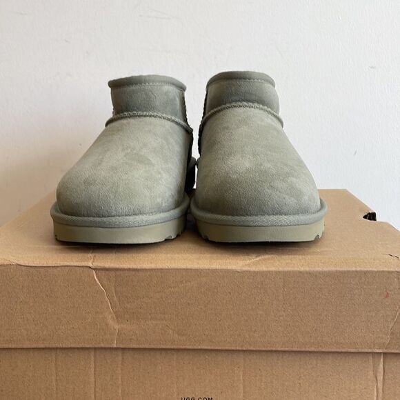 UGG Classic Ultra Mini Shaded Clover Women Size 6 - Picture 6 of 14